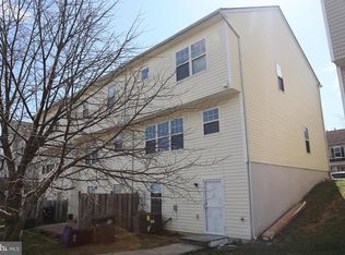 1018 Wahler Pl SE, Washington, DC 20032