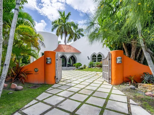 6867 SW 62nd Ter, South Miami, FL 33143