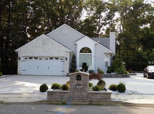 21 Wrangle Brook Rd, Toms River, NJ 08755