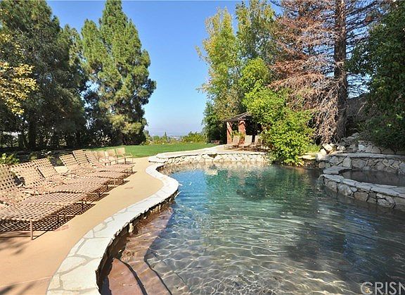 4th image of 21655 Ulmus Dr