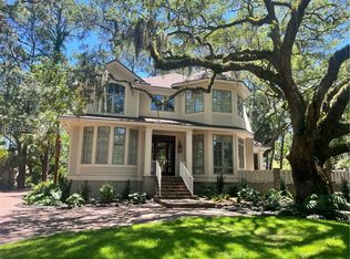 23 S Beach Ln, Hilton Head Island, SC 29928