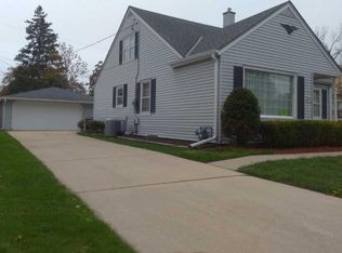 N69W6721 Bridge Rd, Cedarburg, WI 53012