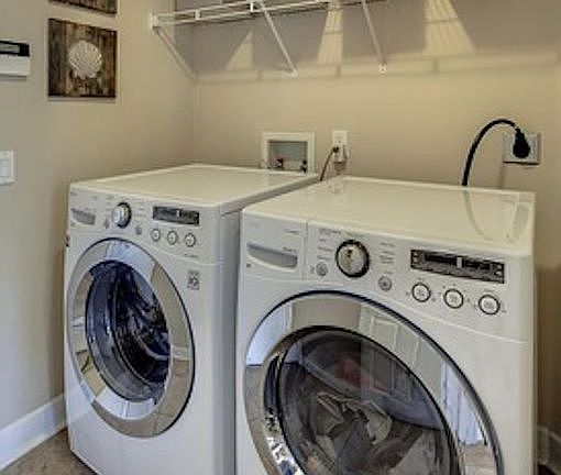 5th image of 3861 Eldridge Ave
