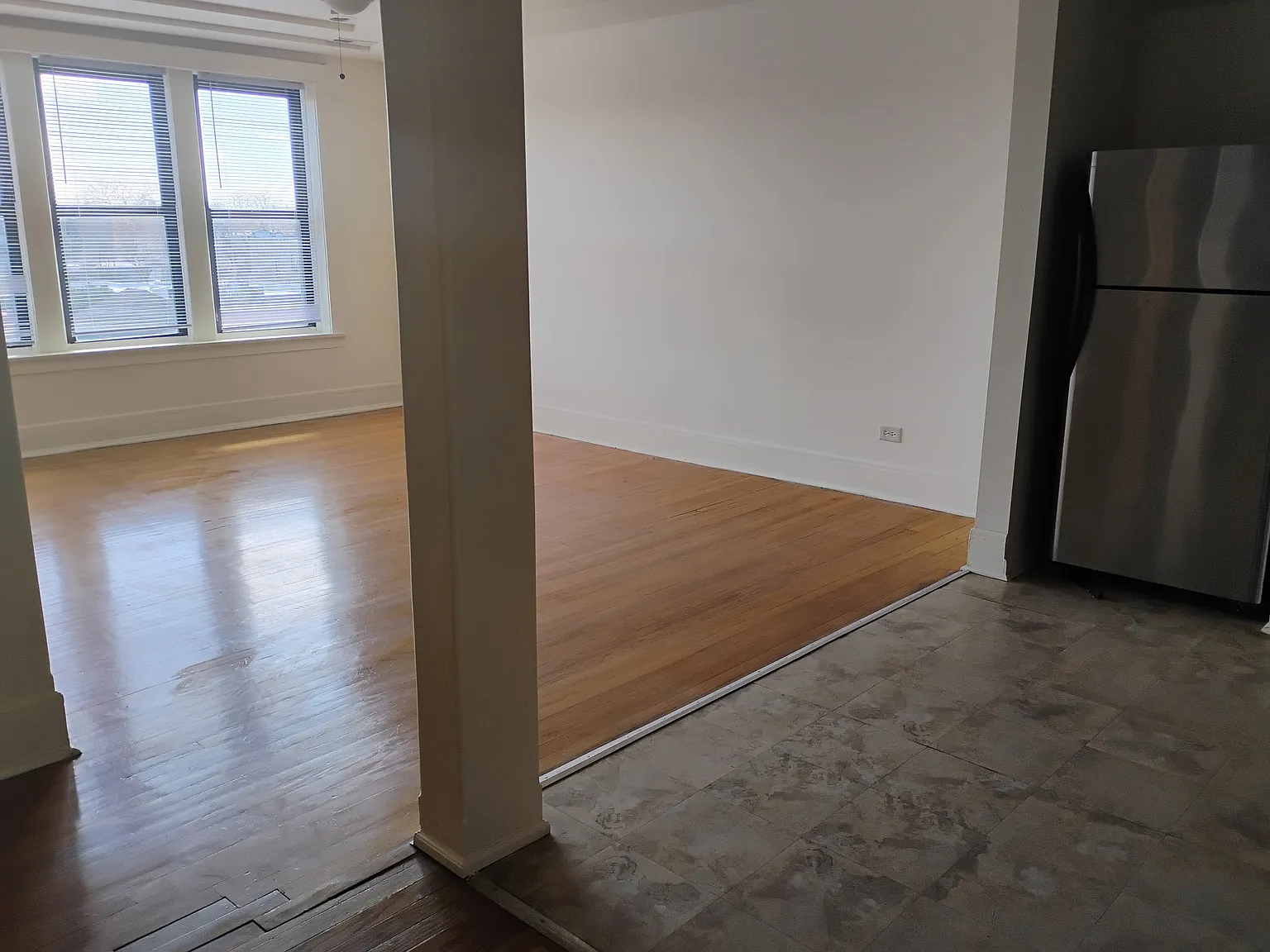 3 bed, 1.5 bath, 1300 sqft, $1,550 — Photo 2