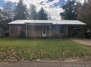 112 SW Hayes St, Idabel, OK 74745