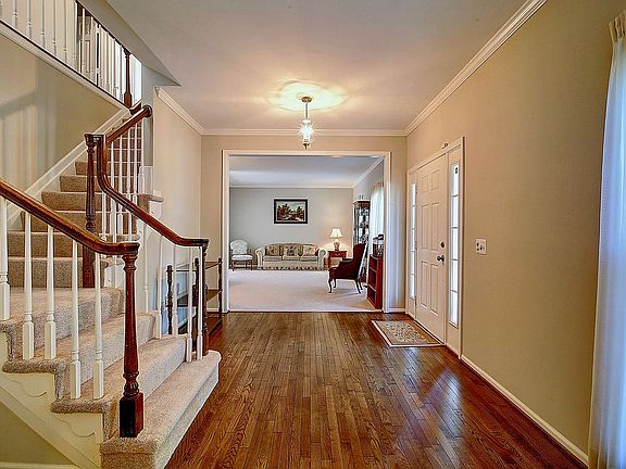 2nd image of 1317 Cassia St