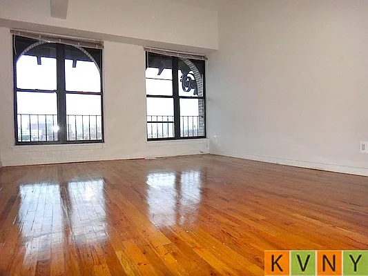 Rented by KVNY Soho | media 42