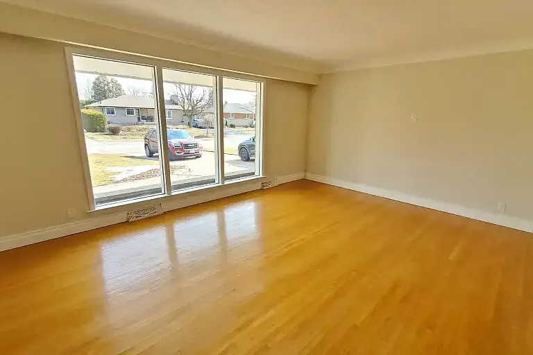 842 Law St #1A — Photo 3