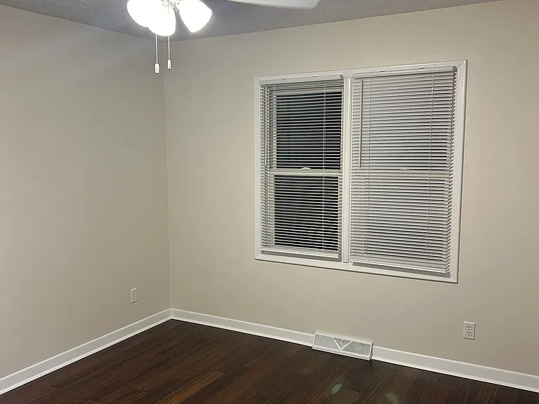 4044 S Broadway Ave — Photo 21