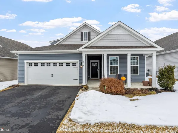 6 Preston Ln, Delanco, NJ 08075