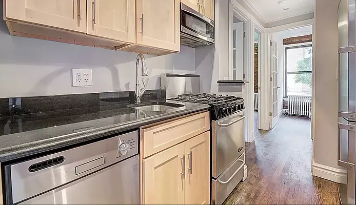 Rented by REAL New York | media 5