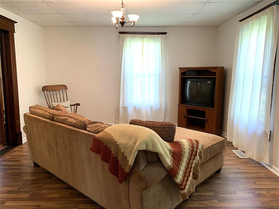 504 Washington St, Keyesport, IL 62253 Zillow