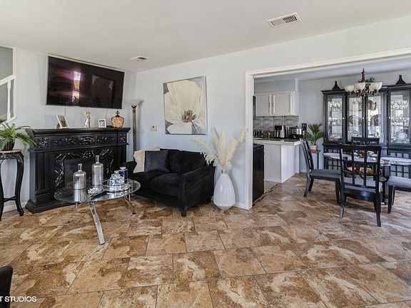 5th image of 2304 Hyde Ct