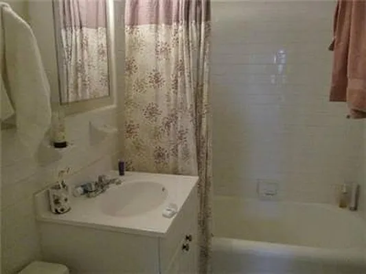 Rented by Cohen Smith Chang LLC | media 33