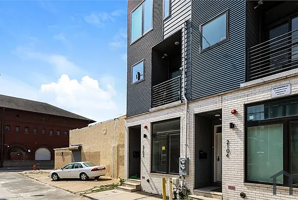 2102 N Percy St #1 — Photo 13