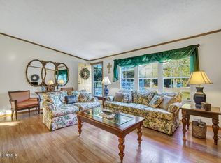 19 Gamecock Way, Beaufort, SC 29906