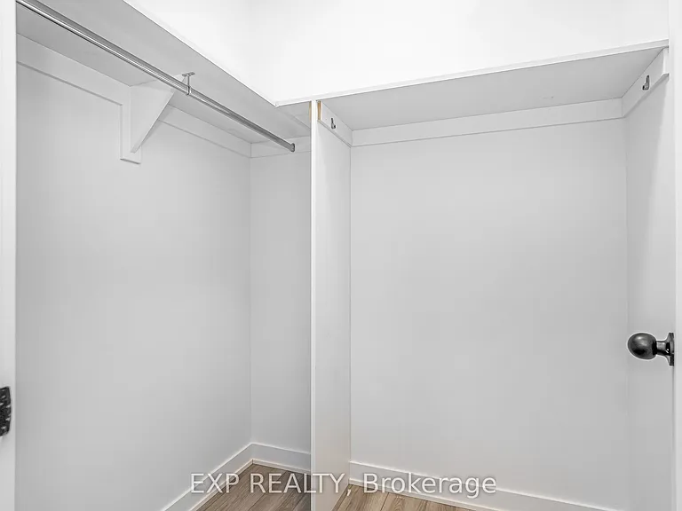 1373 Louis Ln #B — Photo 8