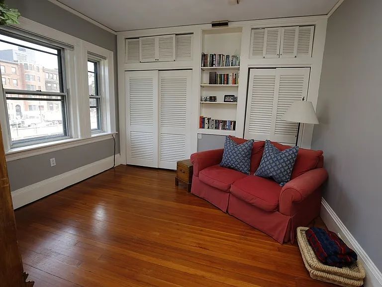 919 Beacon St #2 — Photo 9