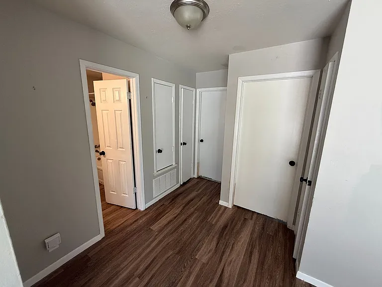 2916 Bernice Dr — Photo 5