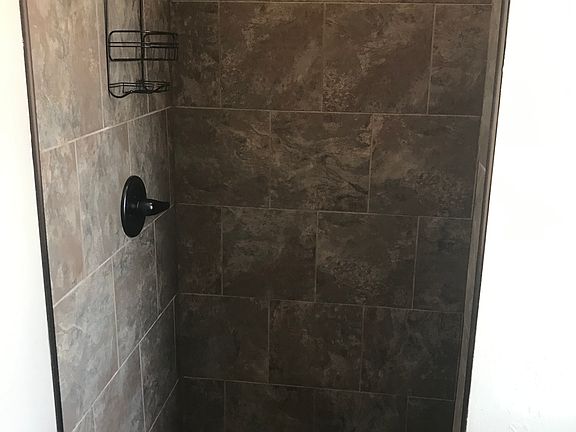 3rd image of 515 Stonehenge Dr