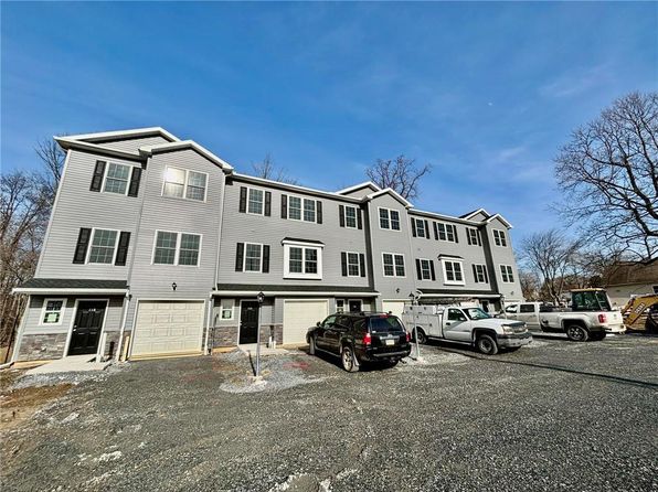 116 W 3rd St, Wind Gap, PA 18091