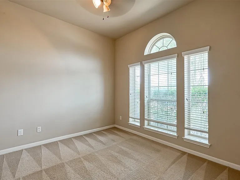 6206 Falling Briar Ln — Photo 9