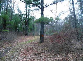 6 Black Locust Ln, New Windsor, NY 12553