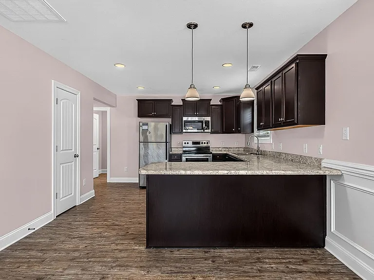 221 Robert Alan Dr — Photo 10