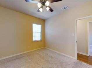 103 Kimber Ln, College Station, TX 77845