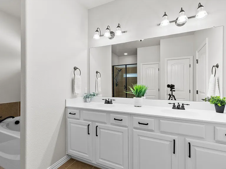 821 Westwood Ct — Photo 11
