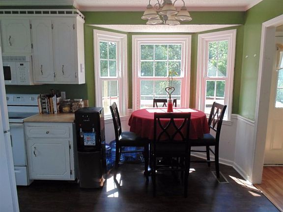 5th image of 1905 Roan Dr