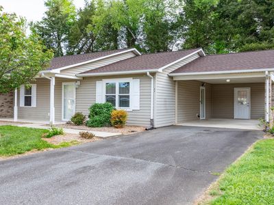 505 2nd Street Pl NE APT C4, Conover, NC, 28613