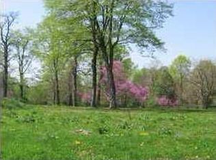 2105 Lakeland Rd, Louisville, KY 40223