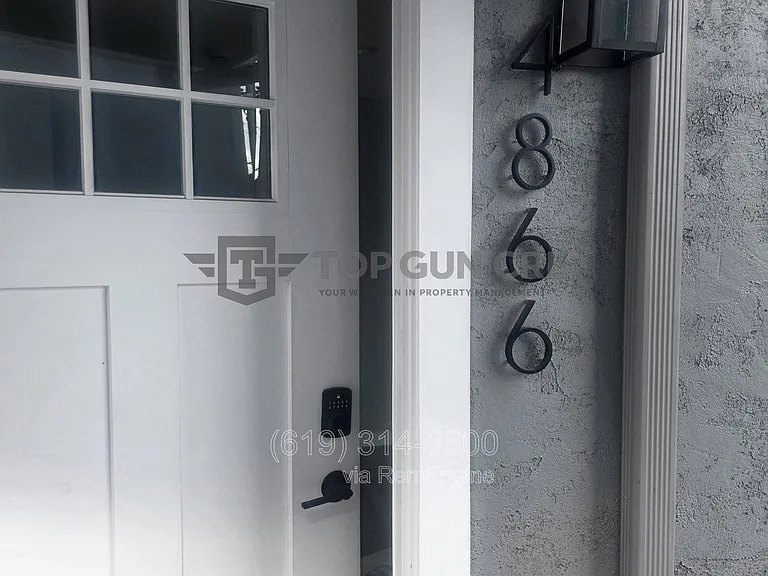 4866 Fond Du Lac Ct — Photo 1