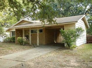2027 Vivian St, Shreveport, LA 71108