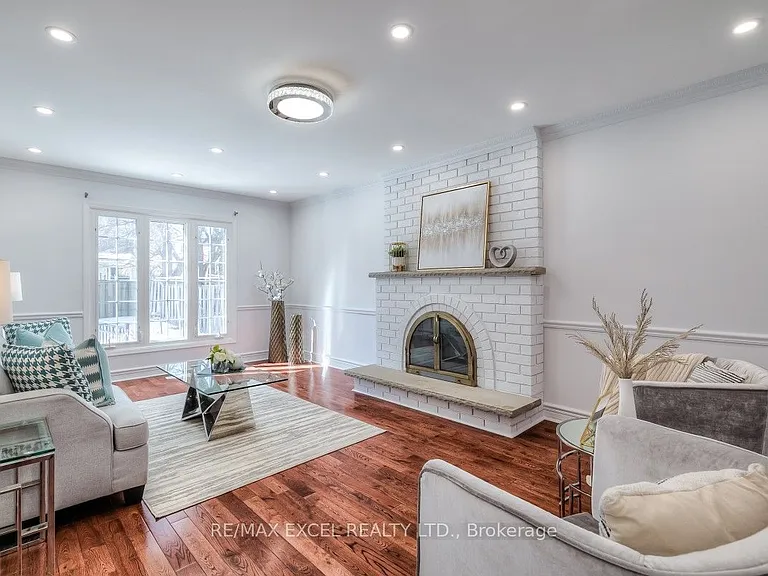 310 Raymerville Dr — Photo 9