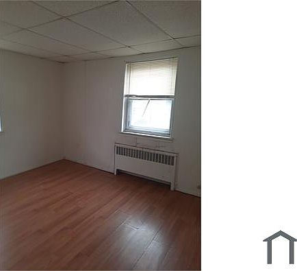 4th image of 1902 Solly Ave #4
