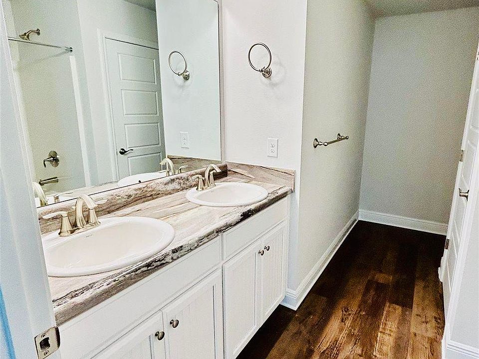 1st image of 613 Halcyon Cir #4A