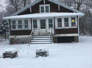 214 Cardinal Ln, Pocono Summit, PA 18346