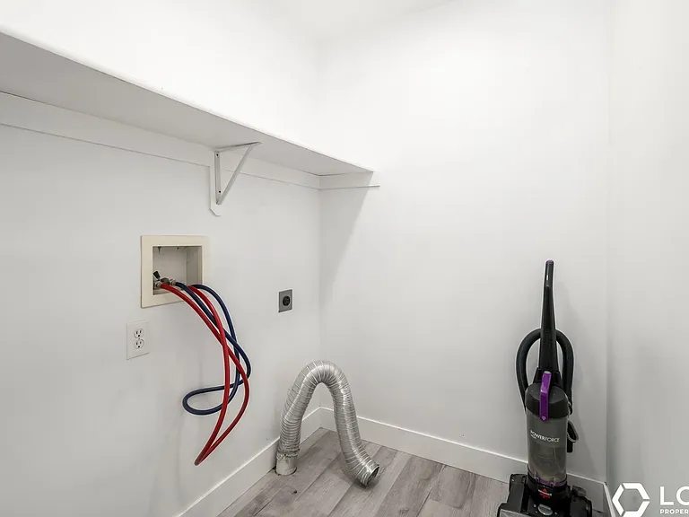 1212 S 1410 E — Photo 19