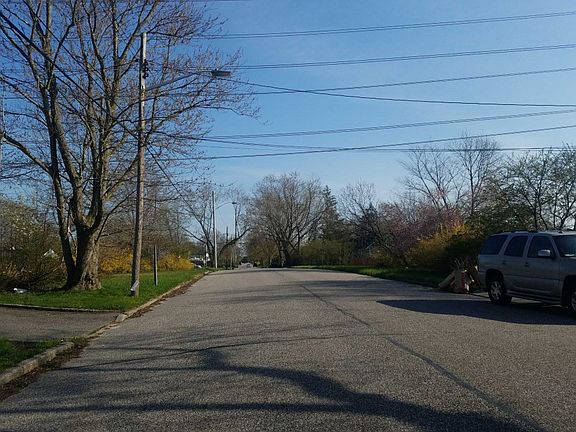 5th image of 2903 Kane Ave