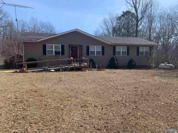825 County Road 245, Scottsboro, AL 35768