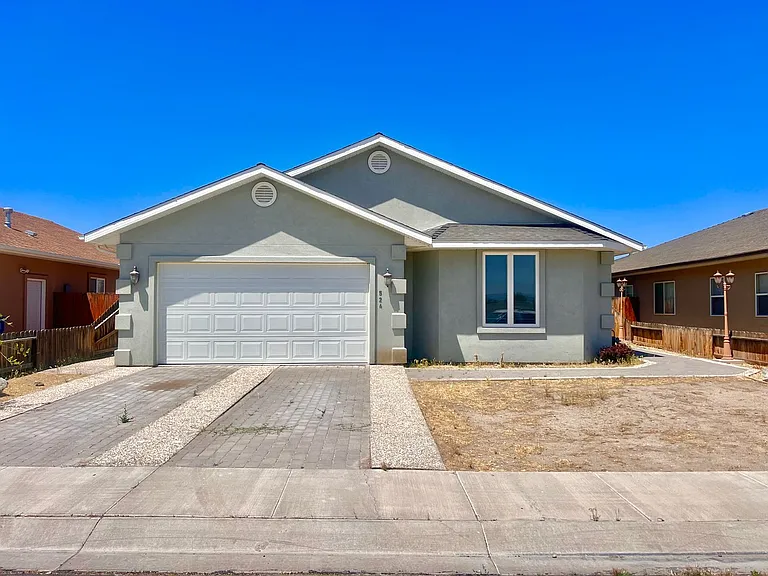 524 Discovery Dr — Photo 1