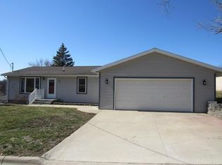 200 N Dubuque St, Anamosa, IA 52205