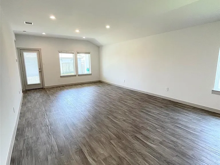 1830 Plantation Pl — Photo 7