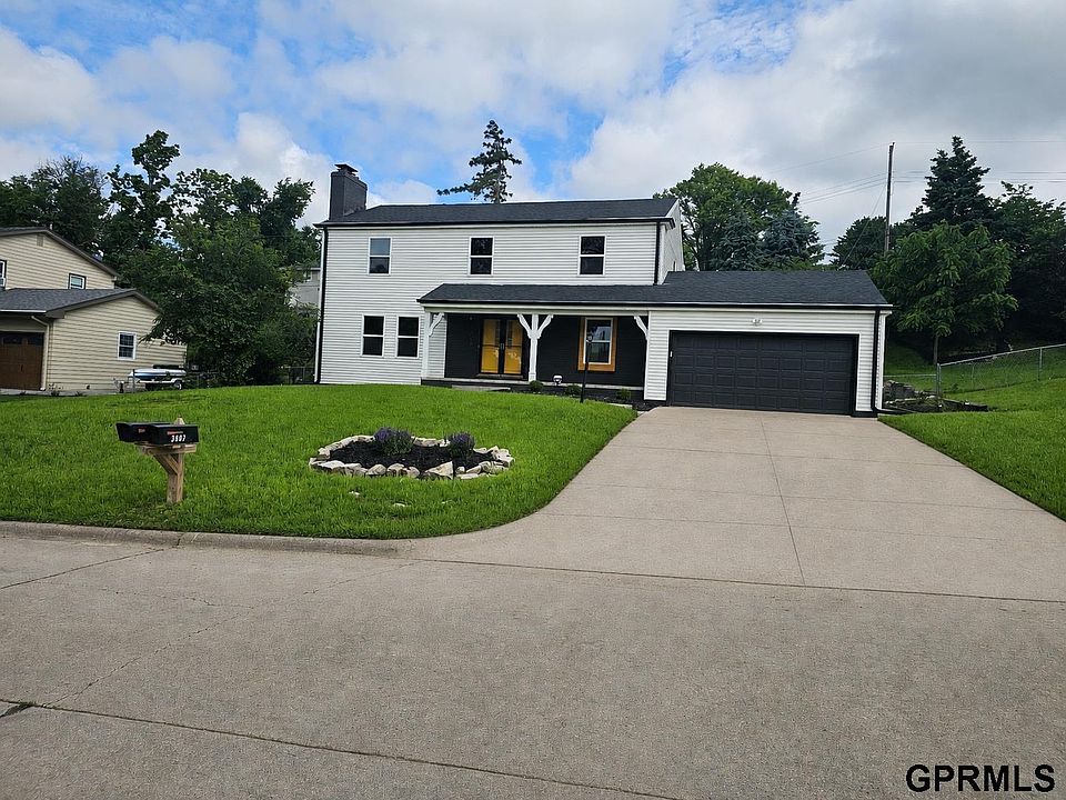 1st image of 3808 Grebe St