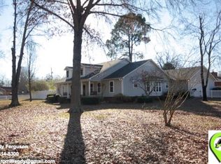 1825 Mockingbird Ln, Conway, AR 72032