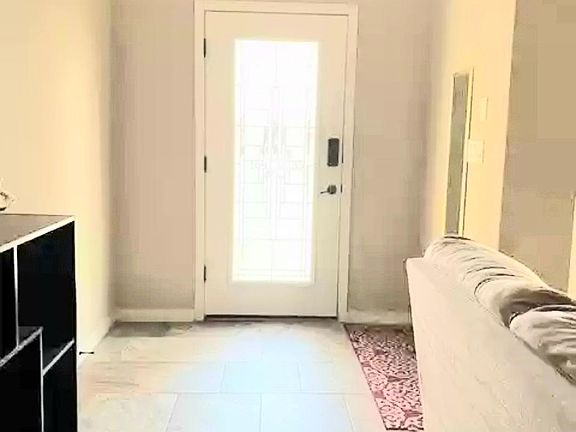 2nd image of 14841 Hunters Grove Ave