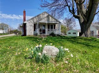 195 7th St SW, Brewster, OH 44613