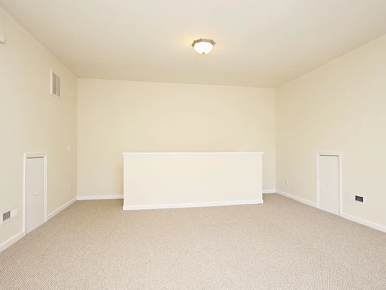 113-A Melbourne Park Cir — Photo 17